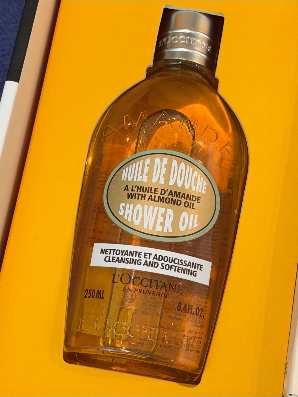 NWT. L'Occitane Cleansing and Softening Almond Shower Oil, 250ML